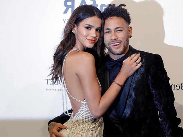 Bruna Marquezine cùng chuyện tình 6 năm với cầu thủ Neymar