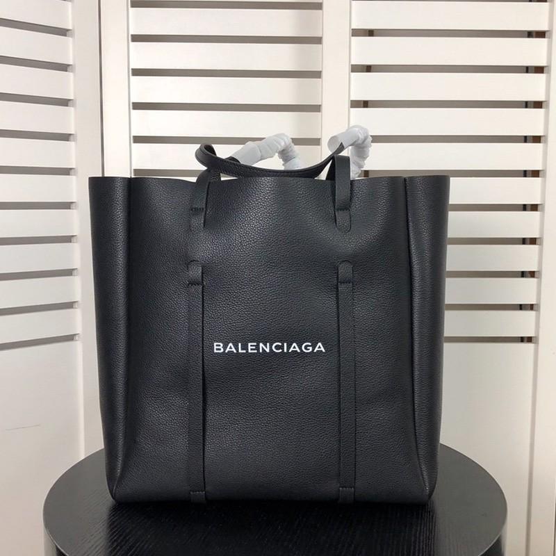 Balenciaga Everyday Medium Tote Bag Calfskin In Black Outlet Balenciaga Cheap Sale Store