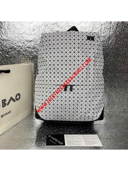 Issey Miyake Kuro Liner Backpack White Outlet Bao Bao Issey Miyake Cheap Sale Store