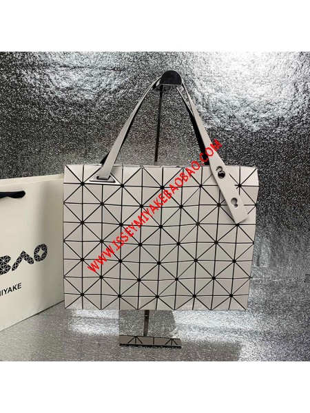 Issey Miyake Slash Carton T Shoulder Bag Beige Outlet Bao Bao Issey Miyake Cheap Sale Store