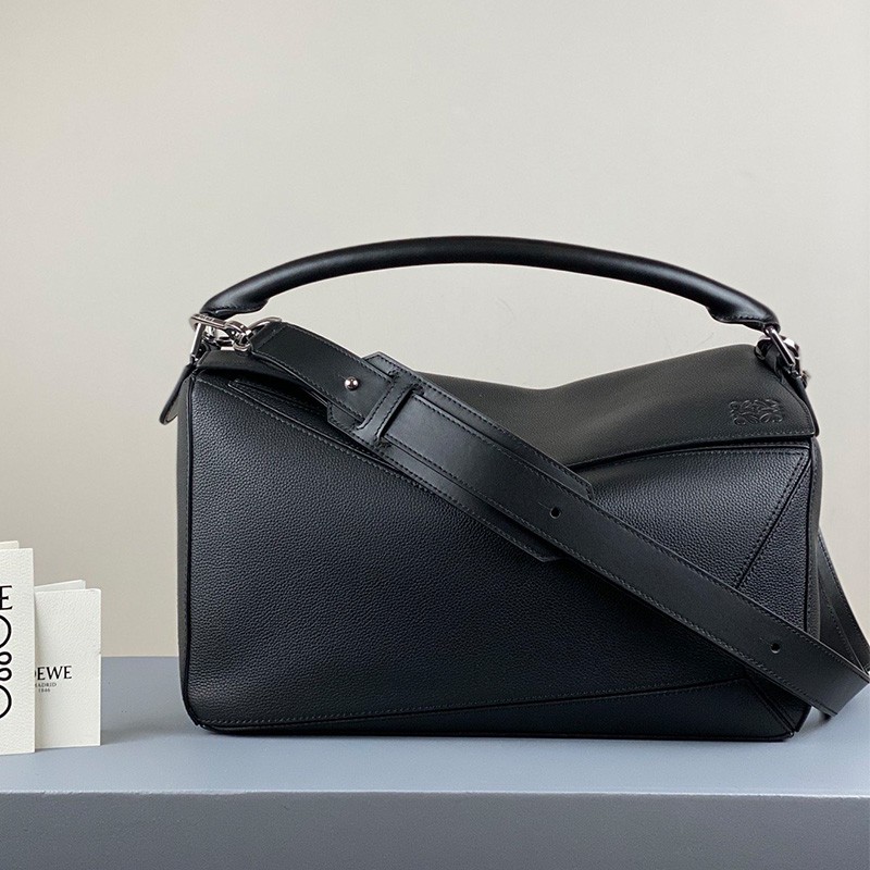 Loewe Large Puzzle Bag Grained Calfskin In Black