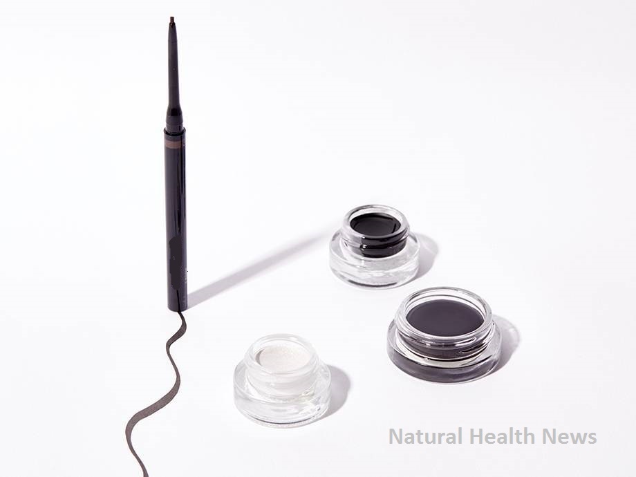 Eyeliner for Small Eyes | Best Eyeliner for Wings Product Reviews | Natural Health News