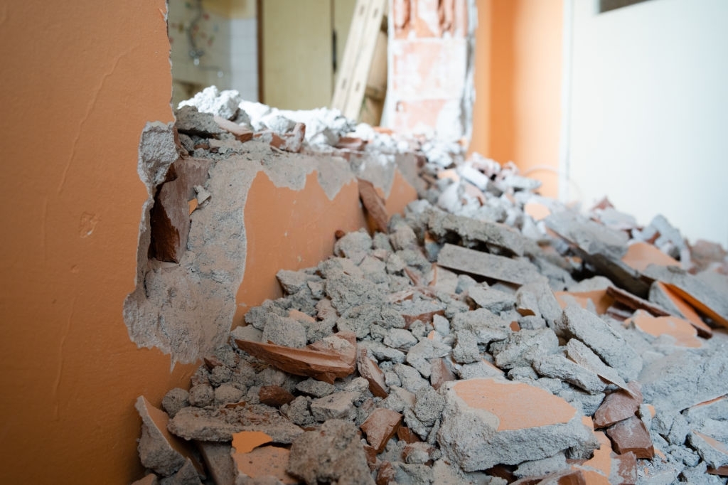Reasons to hire professionals for demolition services in Toronto