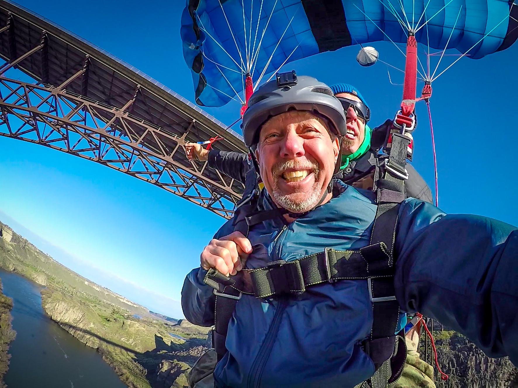 About Base jumping with a Tandem BASE jump instructor | Tandembase