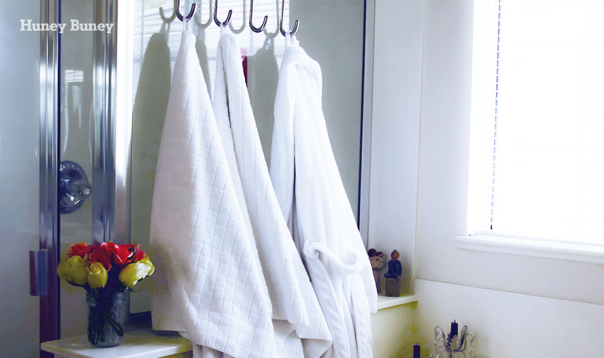 Top Quality Bath Towels With Hanging Loops | Huney Buney