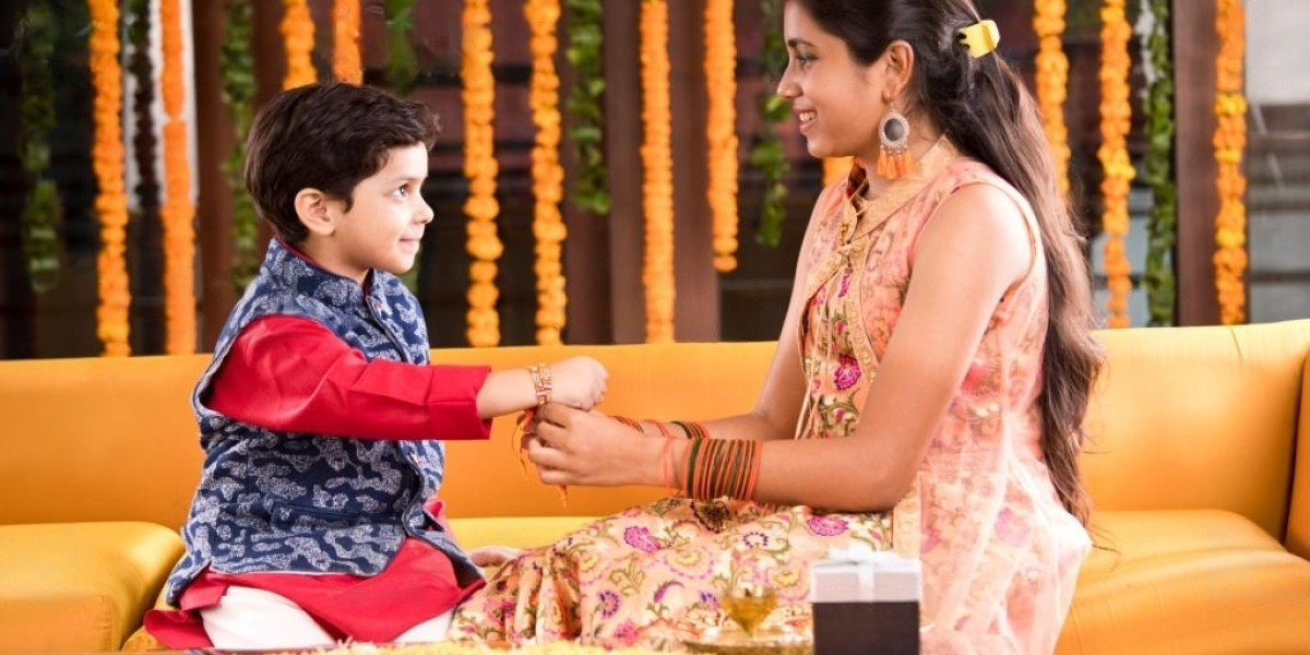 Astonish Your Siblings With These Special Rakhi Gift Ideas