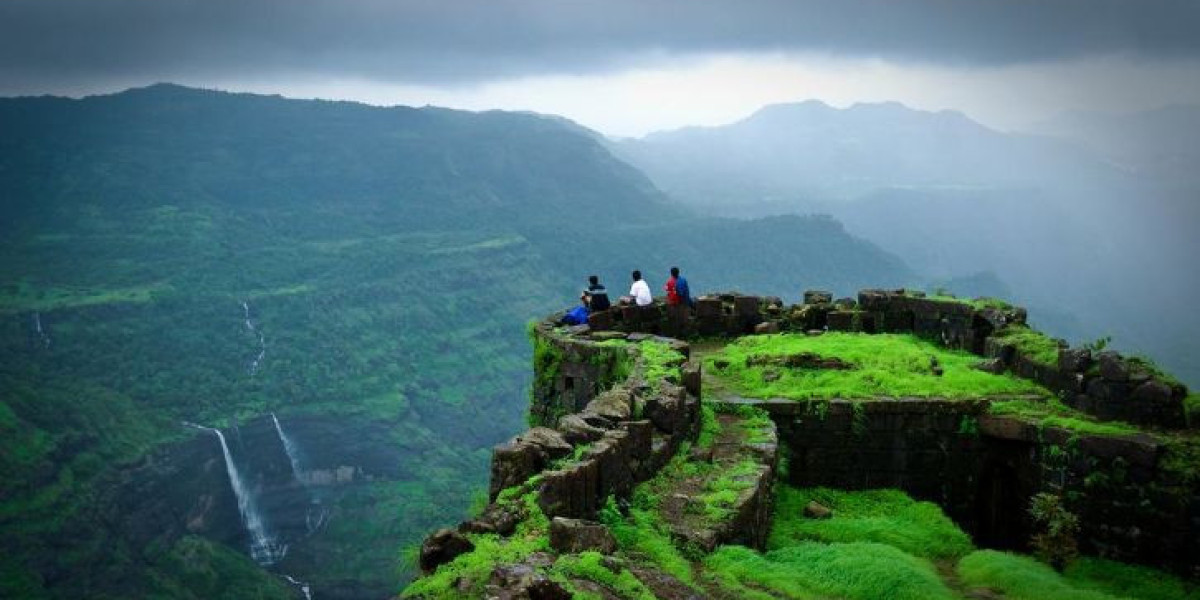 Treks in Pune - Complete Guide