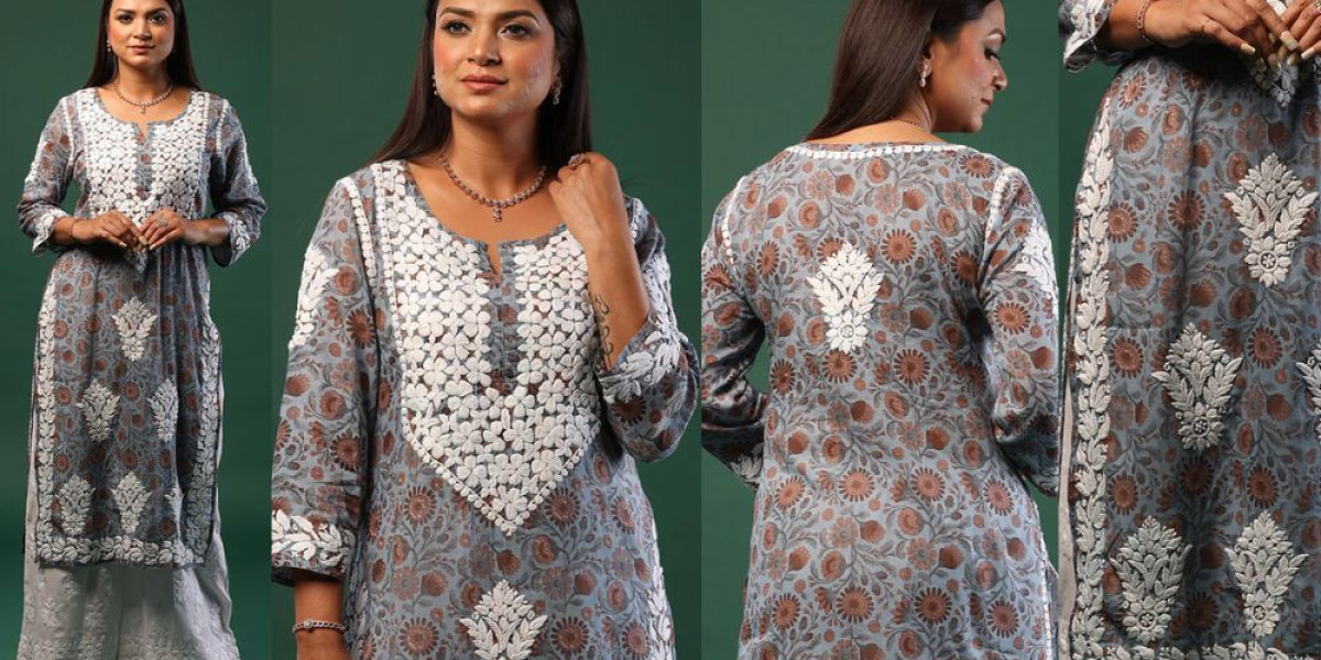 Chikankari Straight Kurti vs. A-line Chikankari Kurti