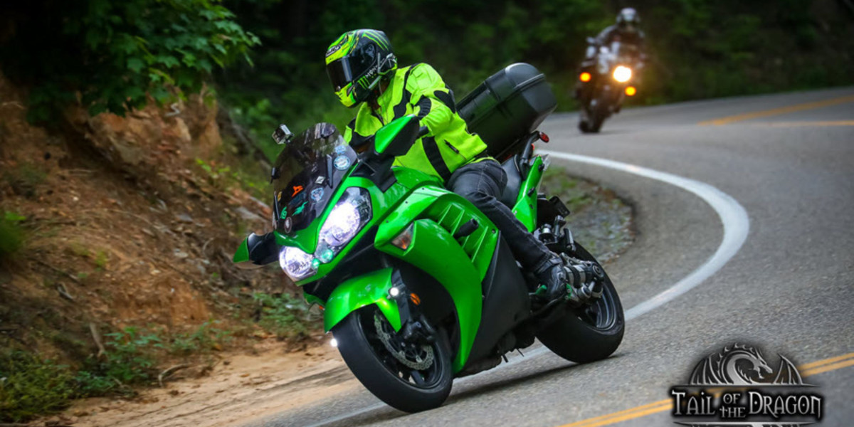 Mastering the Art of Group Riding: Motorcycle Safety Tips for the Open Road